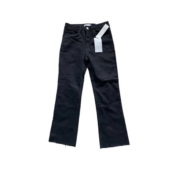 NWT ZARA Women's Black Mid Rise Frayed Hem Flared Cropped Denim Jeans - Picture 3 of 10